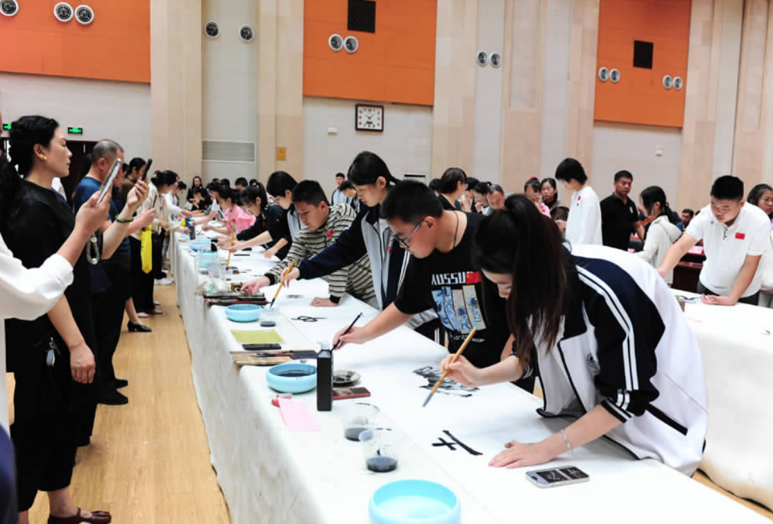 1729049692637285.png image.png